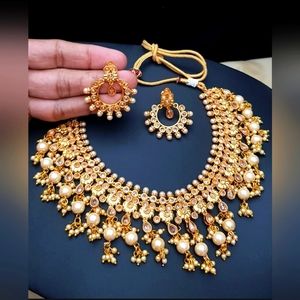 Necklace set